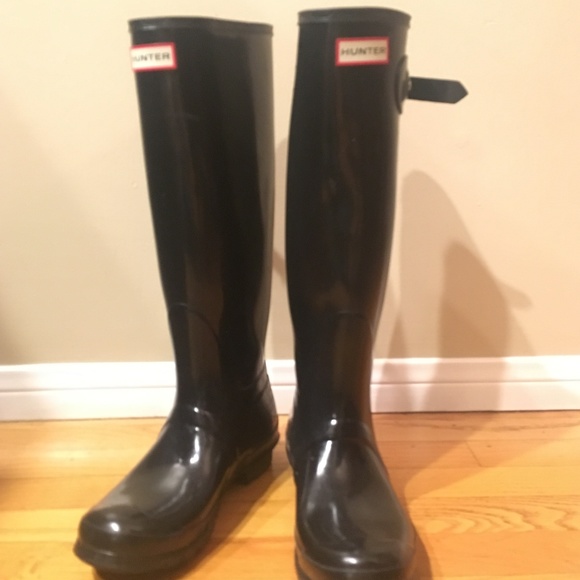 Hunter Original Tall Waterproof Rain Boot (Women) - Picture 2 of 4